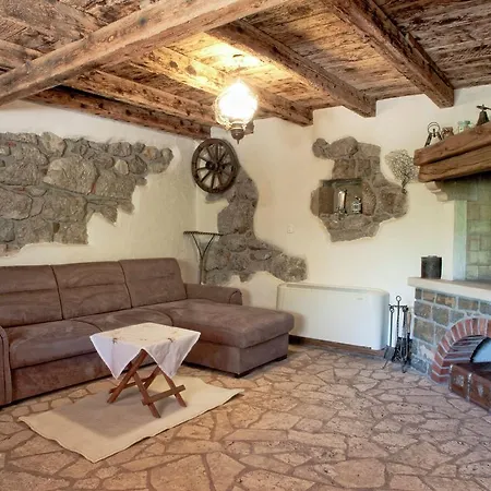 Garden House Rozi * Roč