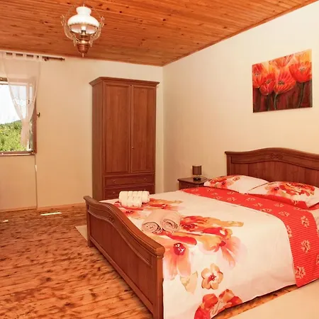 Garden House Rozi 펜션 *