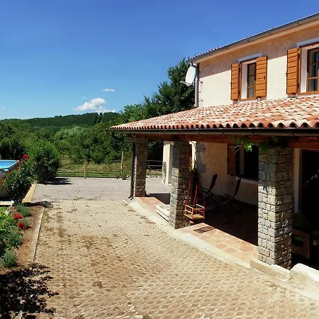 펜션 Garden House Rozi *